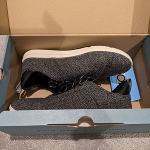 TOMS Women's Size 9 Sneakers-Black Terry Cloth